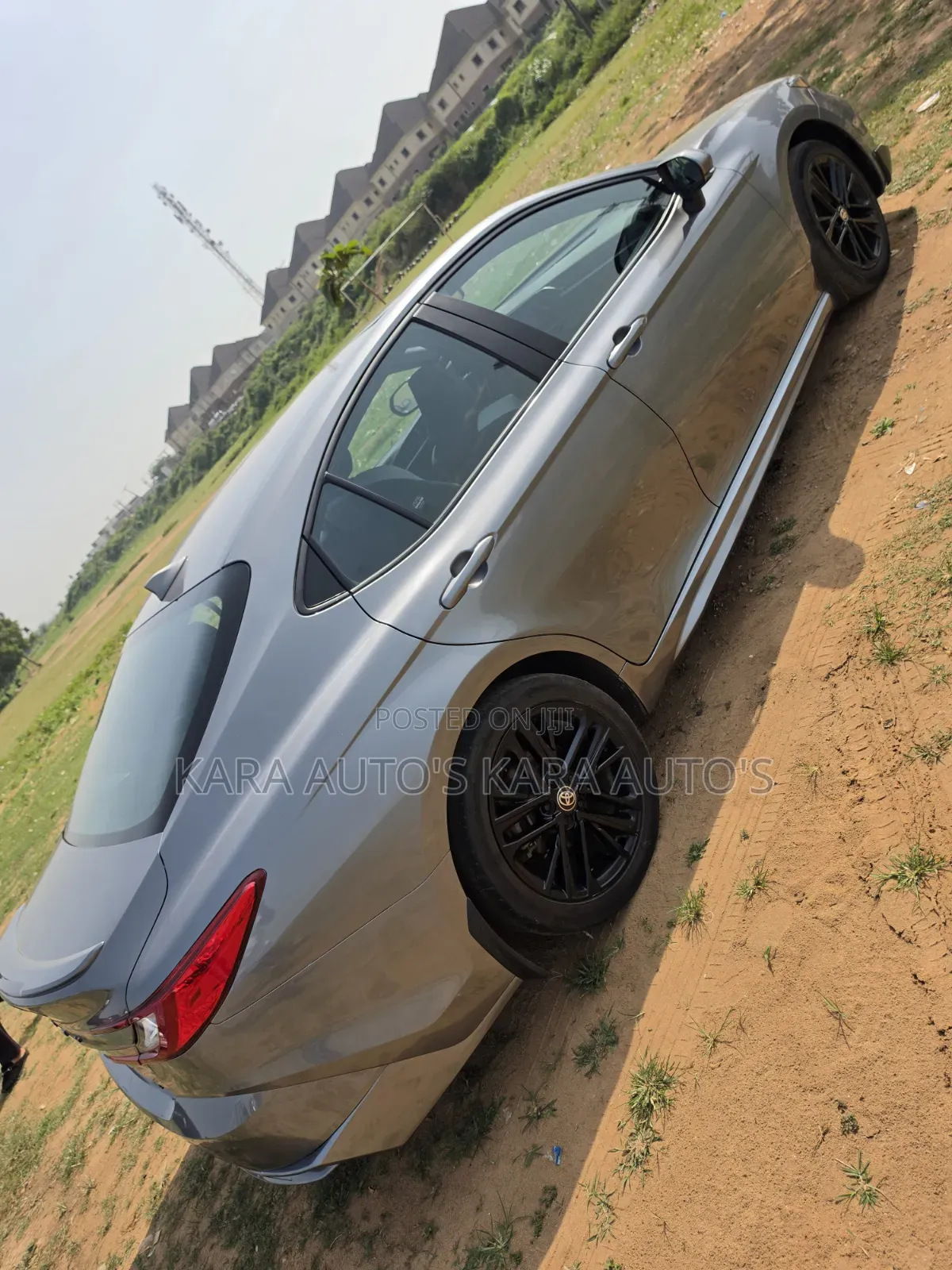 Toyota Camry SE 2025 Gray