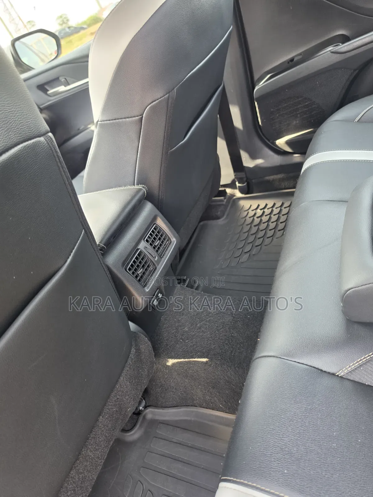 Toyota Camry SE 2025 Gray