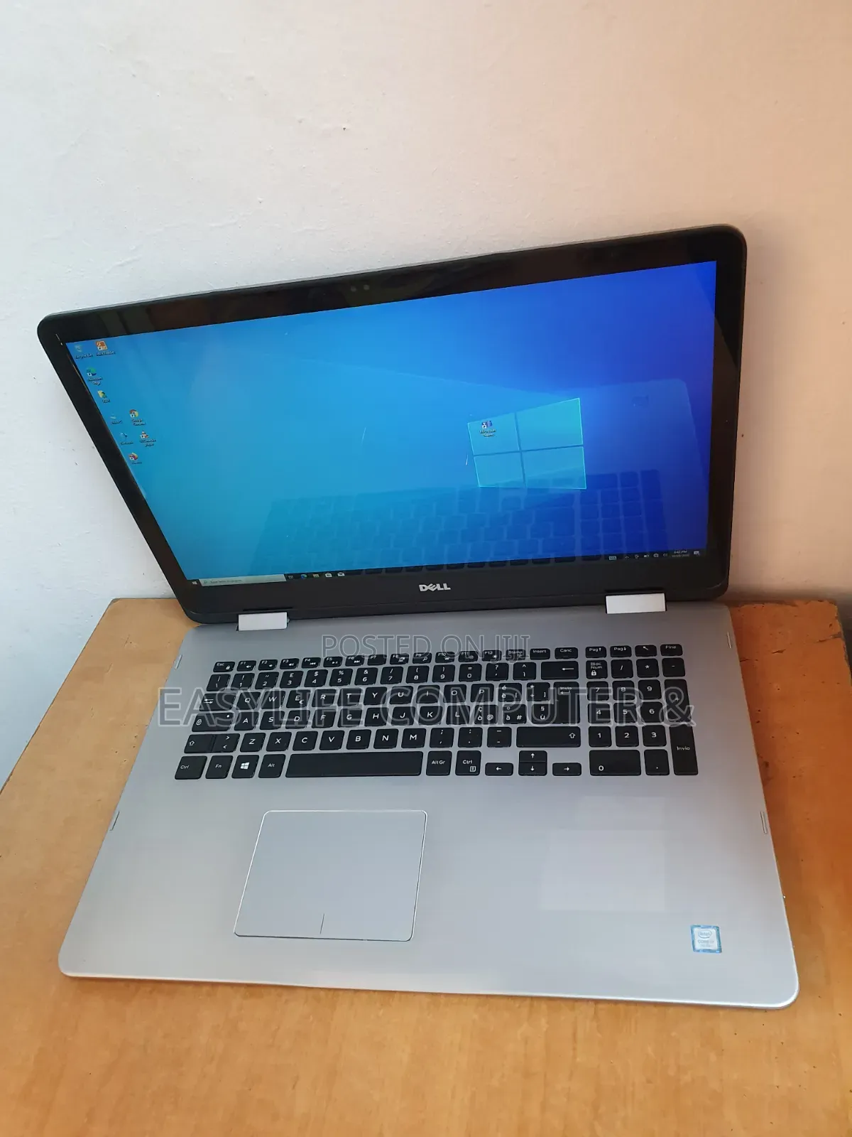 Laptop Dell Inspiron 17 7779 8GB Intel Core i7 SSD 256GB