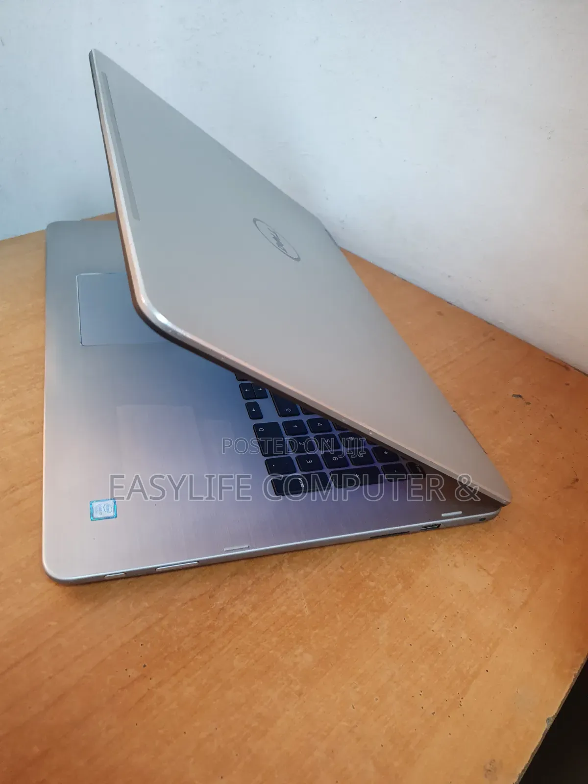 Laptop Dell Inspiron 17 7779 8GB Intel Core i7 SSD 256GB