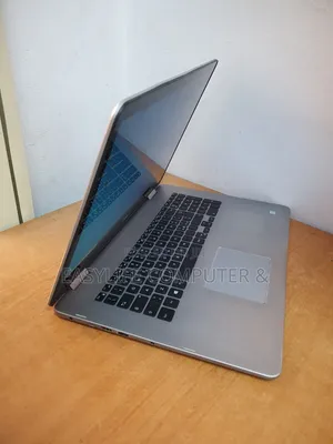 Laptop Dell Inspiron 17 7779 8GB Intel Core i7 SSD 256GB