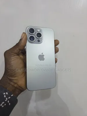Apple iPhone 15 Pro Max 256 GB Gold
