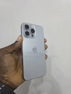 Apple iPhone 15 Pro Max 256 GB Gold