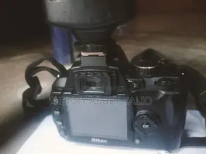 D90 Nikon Camera With External Flash