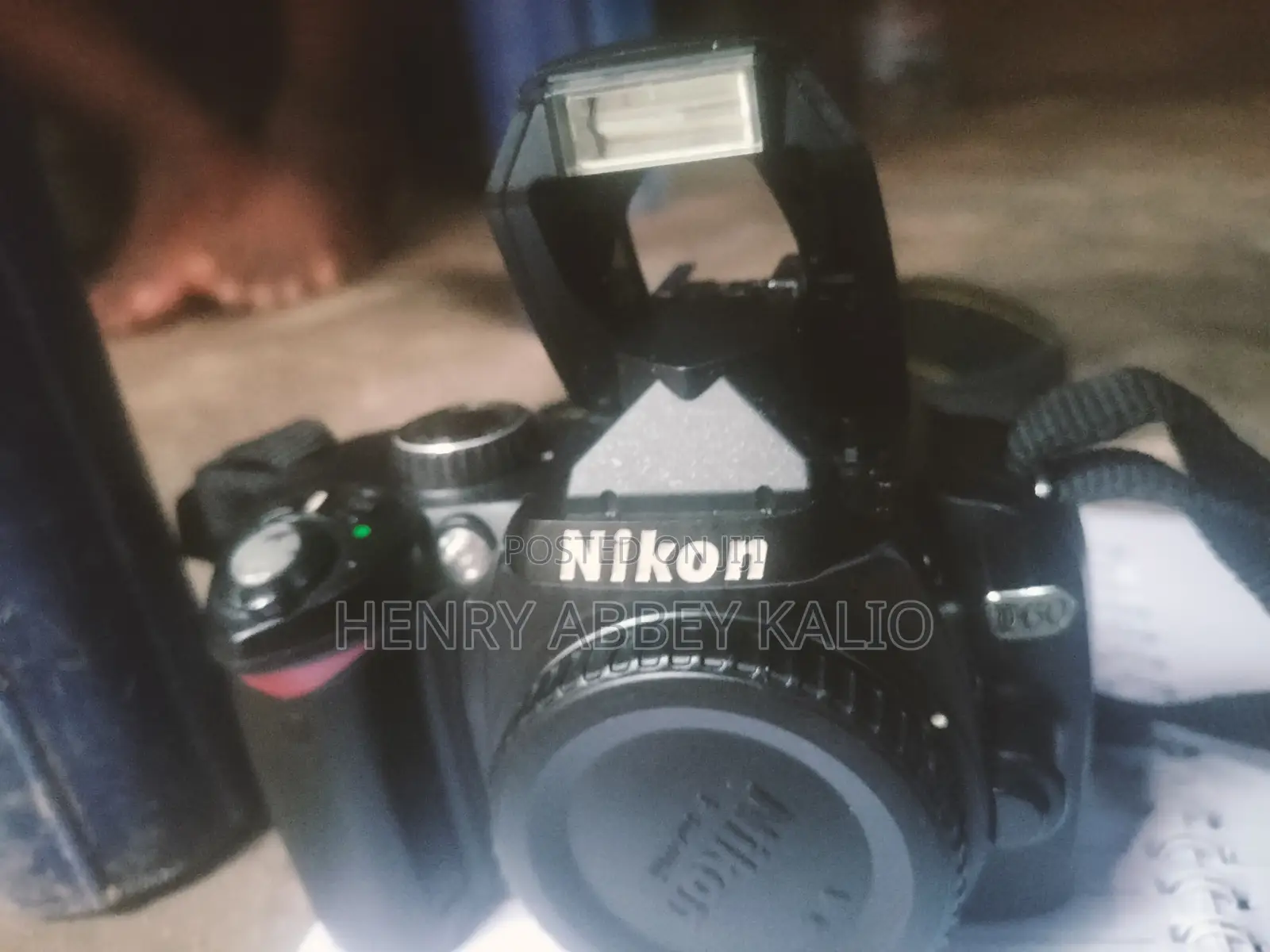 D90 Nikon Camera With External Flash