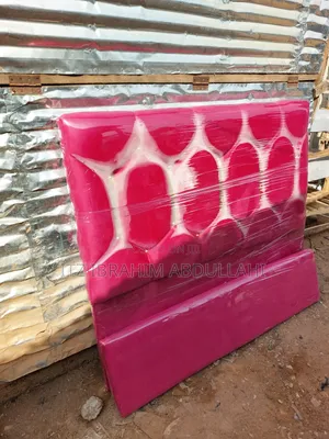 Whine Colour Padded Bed