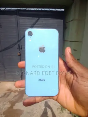 Apple iPhone XR 64 GB