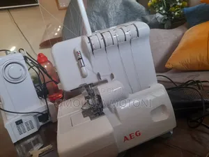 Overlock Weaving Sewing Machine