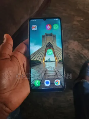 Samsung Galaxy A06 64 GB Gold