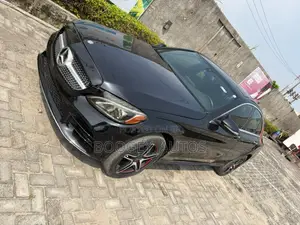 Mercedes-Benz C300 2017 Black