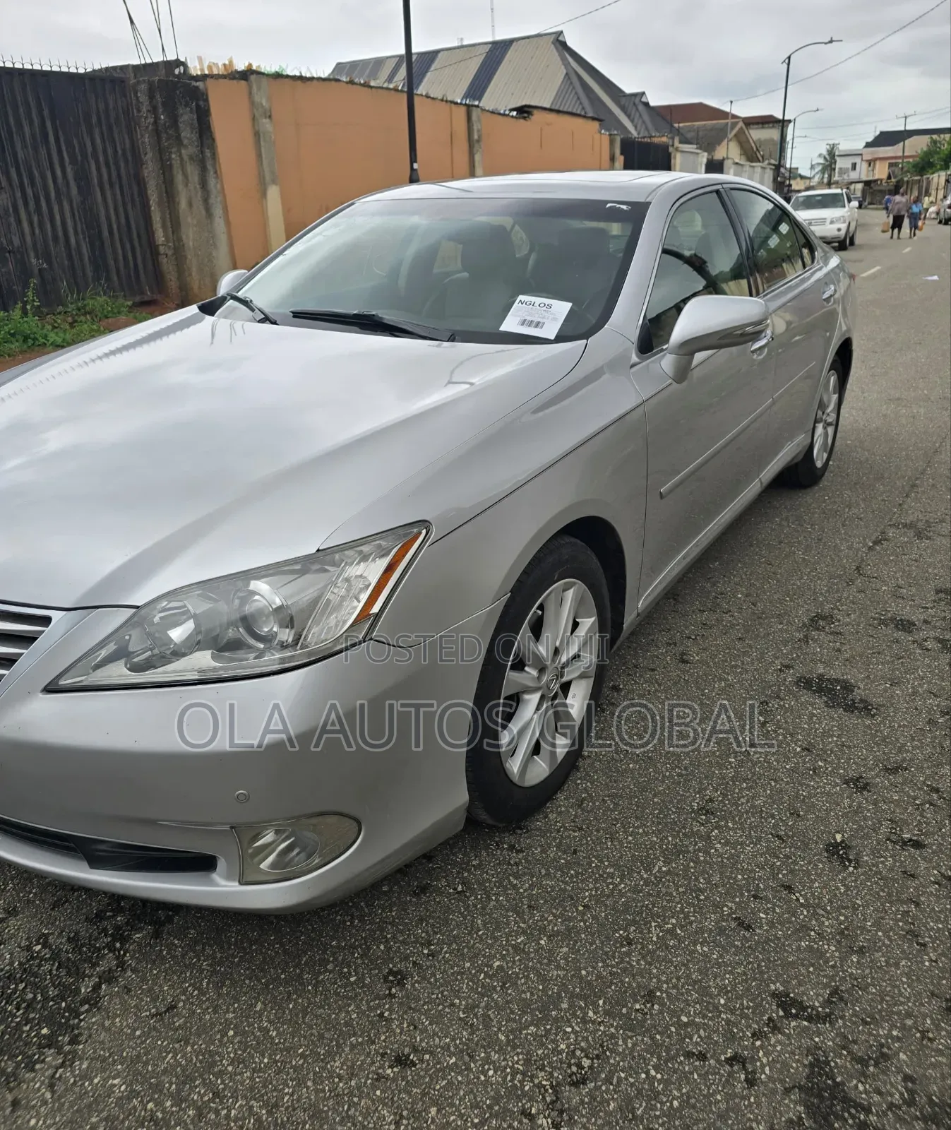 Lexus ES 2012 Silver