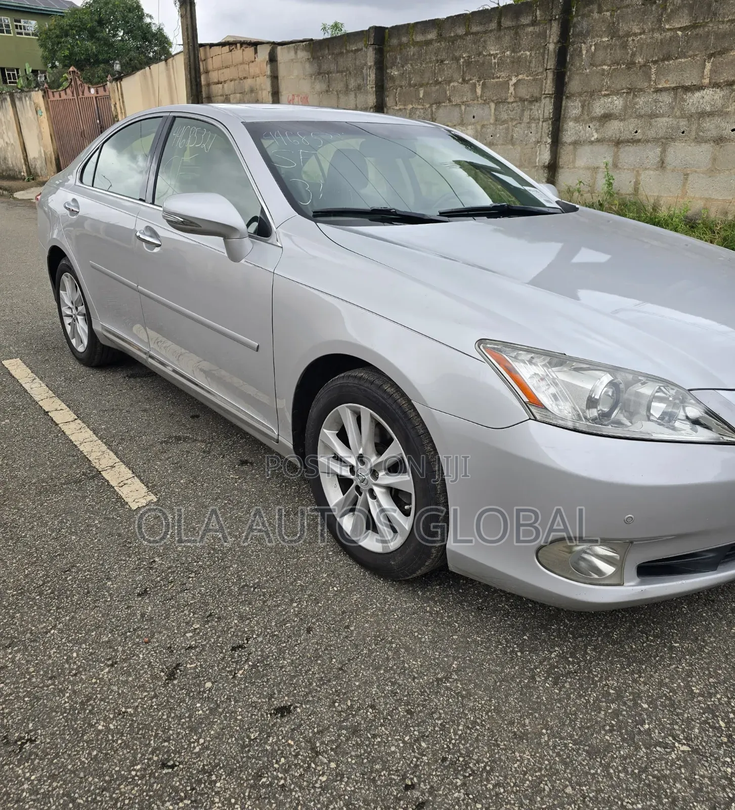 Lexus ES 2012 Silver