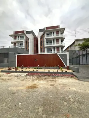 3bdrm Apartment in Victoria Island for rent