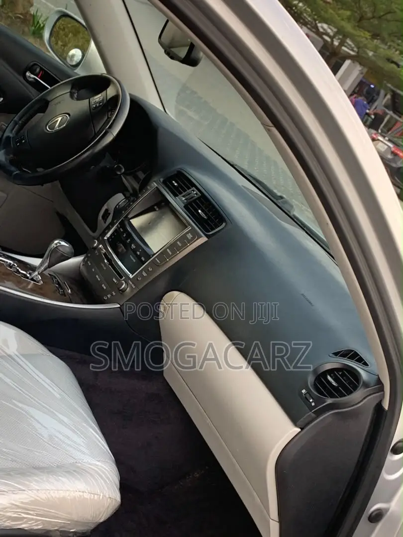 Lexus IS 250 2010 Silver