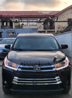 Toyota Highlander XLE 4dr SUV AWD (3.5L 6cyl 6A) 2015 Black