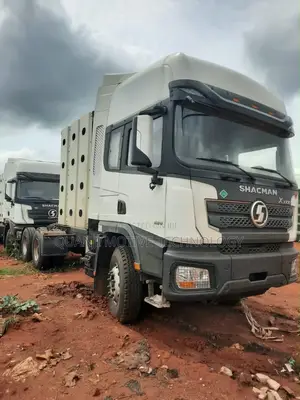 Brand New Shacman X3000 CNG Tractor Head
