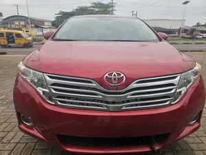 Toyota Venza V6 2010 Red