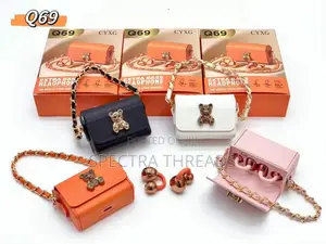 Q69 Earphone