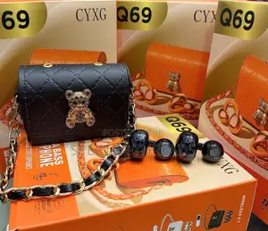 Q69 Earphone