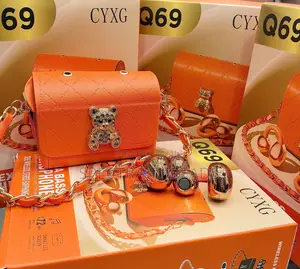 Q69 Earphone