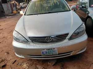 Toyota Camry 2004 Silver