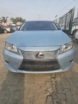Lexus ES 2012 Blue