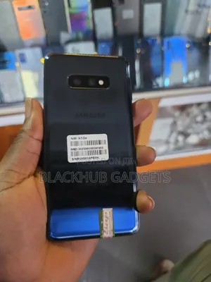 Samsung Galaxy S10e 128 GB Black