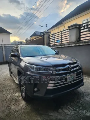 Toyota Highlander 2016
