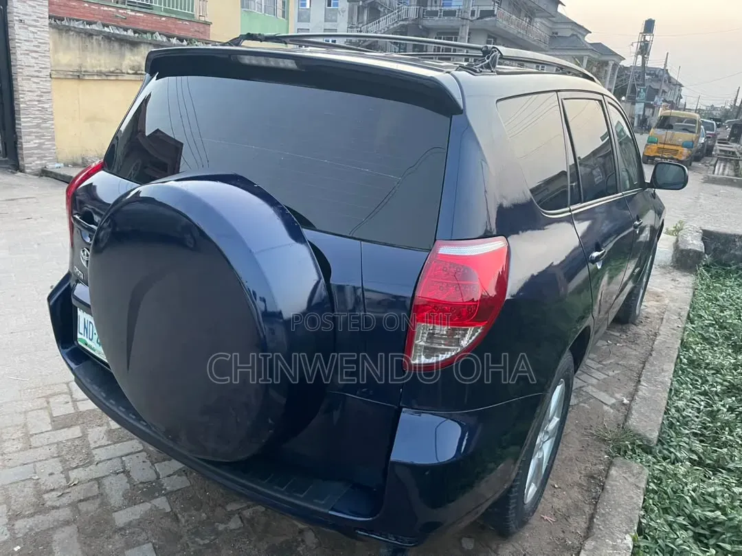 Toyota RAV4 2008 Blue