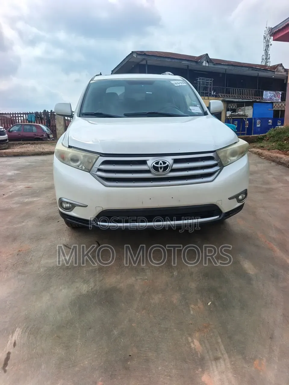Toyota Highlander SE 2011 White
