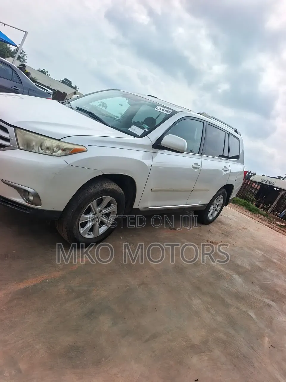 Toyota Highlander SE 2011 White