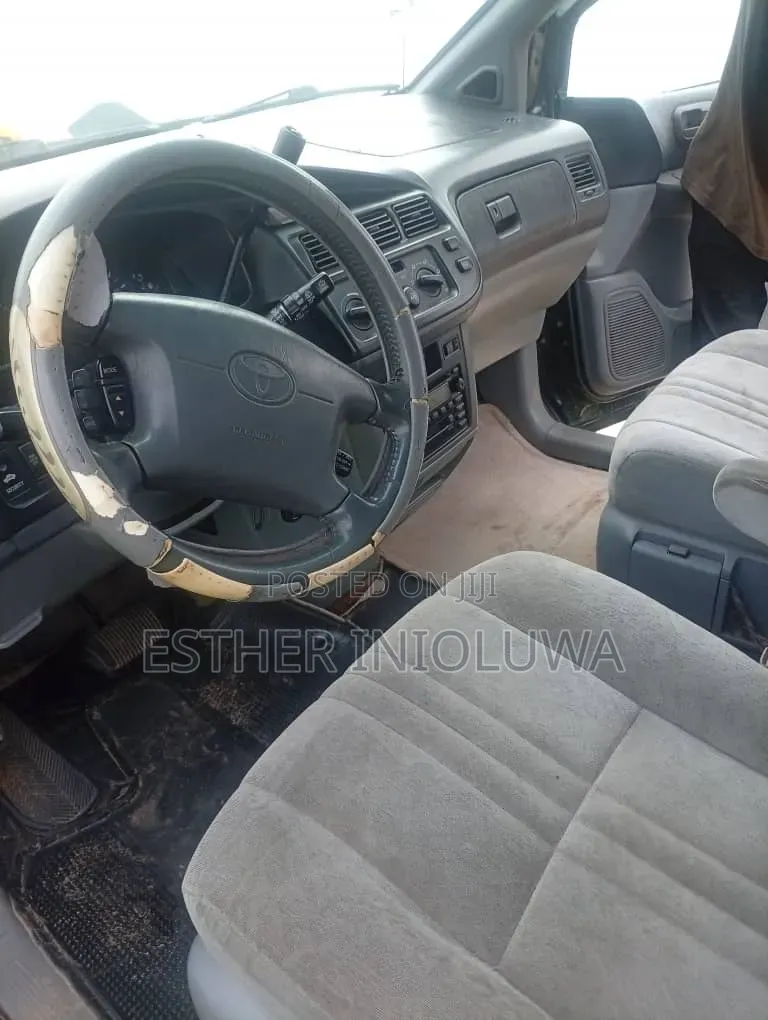 Toyota Sienna 2003 Gold