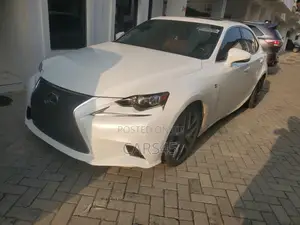 Lexus IS 350 AWD 2015 White