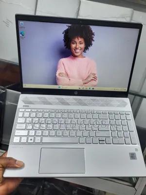 Laptop HP Pavilion 15-cs3063cl 16GB Intel Core i7 SSD 256GB
