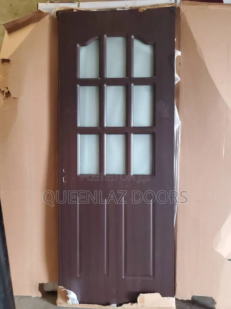 Dining to Kitchen Door