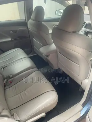 Toyota Venza AWD 2011 Blue