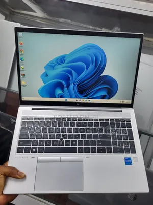 Laptop HP EliteBook 850 G8 8GB Intel Core i5 SSD 256GB