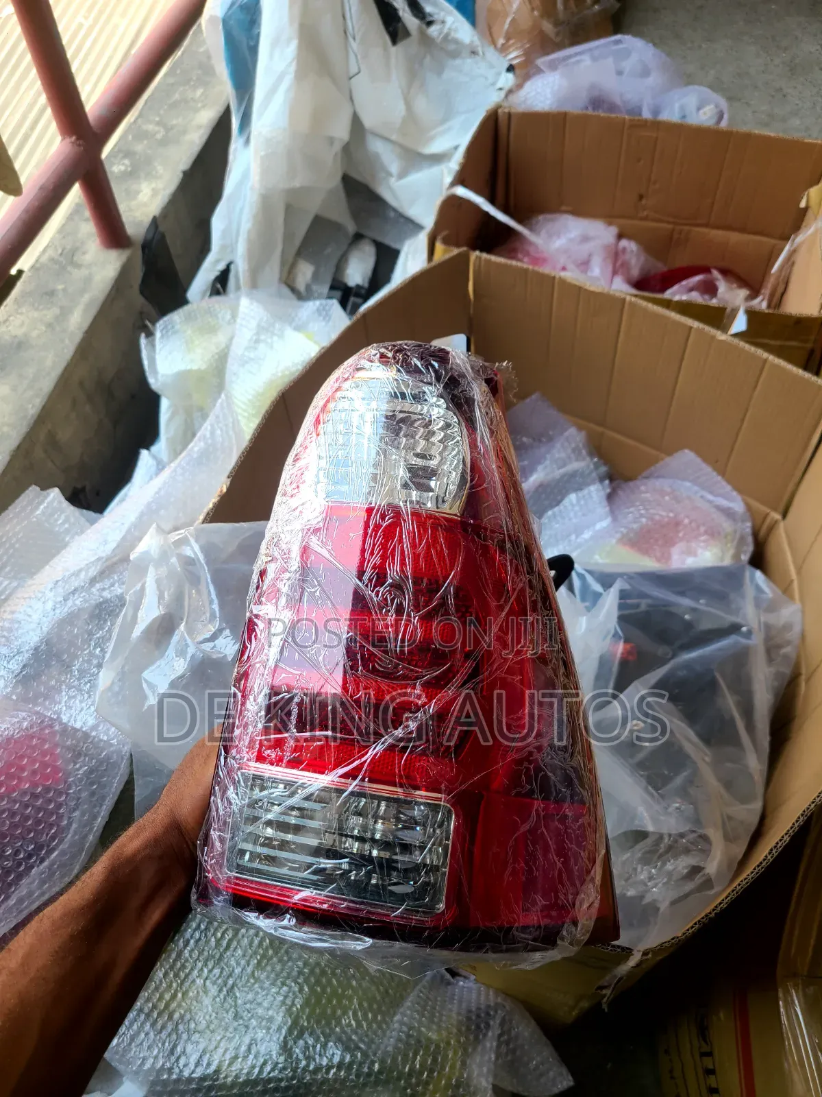 Toyota 4-Runner Backlight 2005/2006 Left and Right