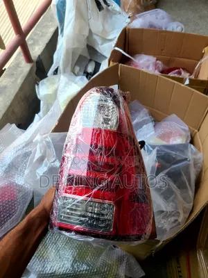 Toyota 4-Runner Backlight 2005/2006 Left and Right