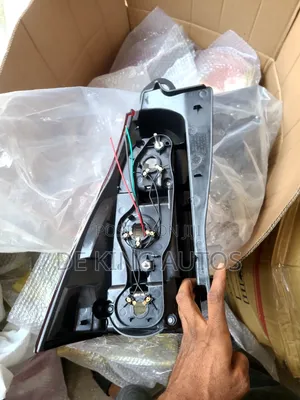 Toyota 4-Runner Backlight 2005/2006 Left and Right