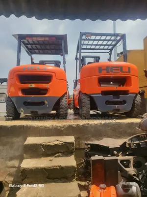 Just Arrive 5tons and 3tons Heli Forklift Available for Sale