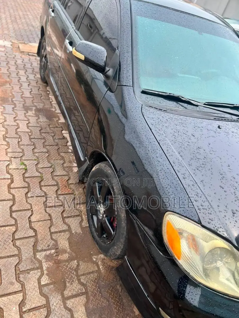Toyota Corolla 2004 Black