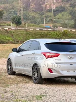 Hyundai Elantra 2014 Silver
