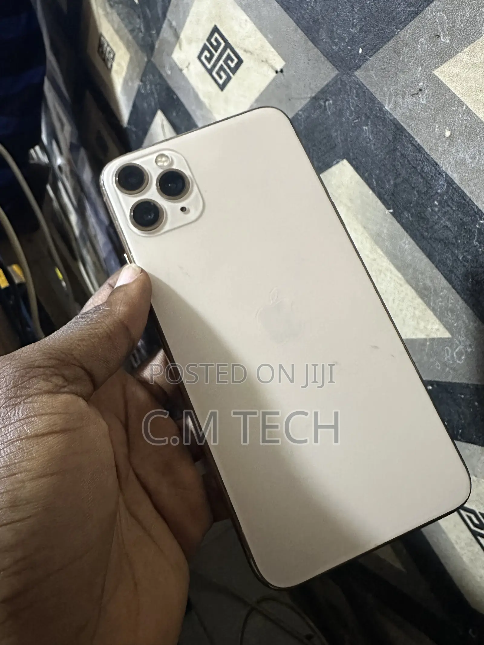 Apple iPhone 11 Pro Max 64 GB Gold