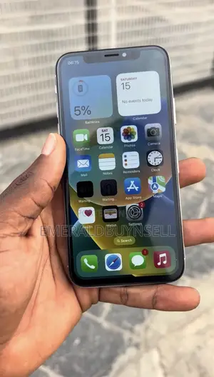 Apple iPhone X 64 GB White