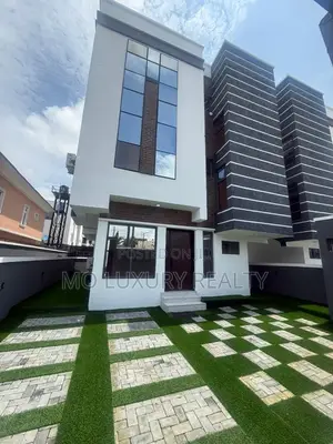 4bdrm Duplex in Lekki Phase 1 for rent
