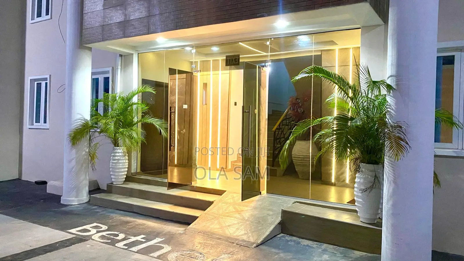 LinQues & Bethel Residences