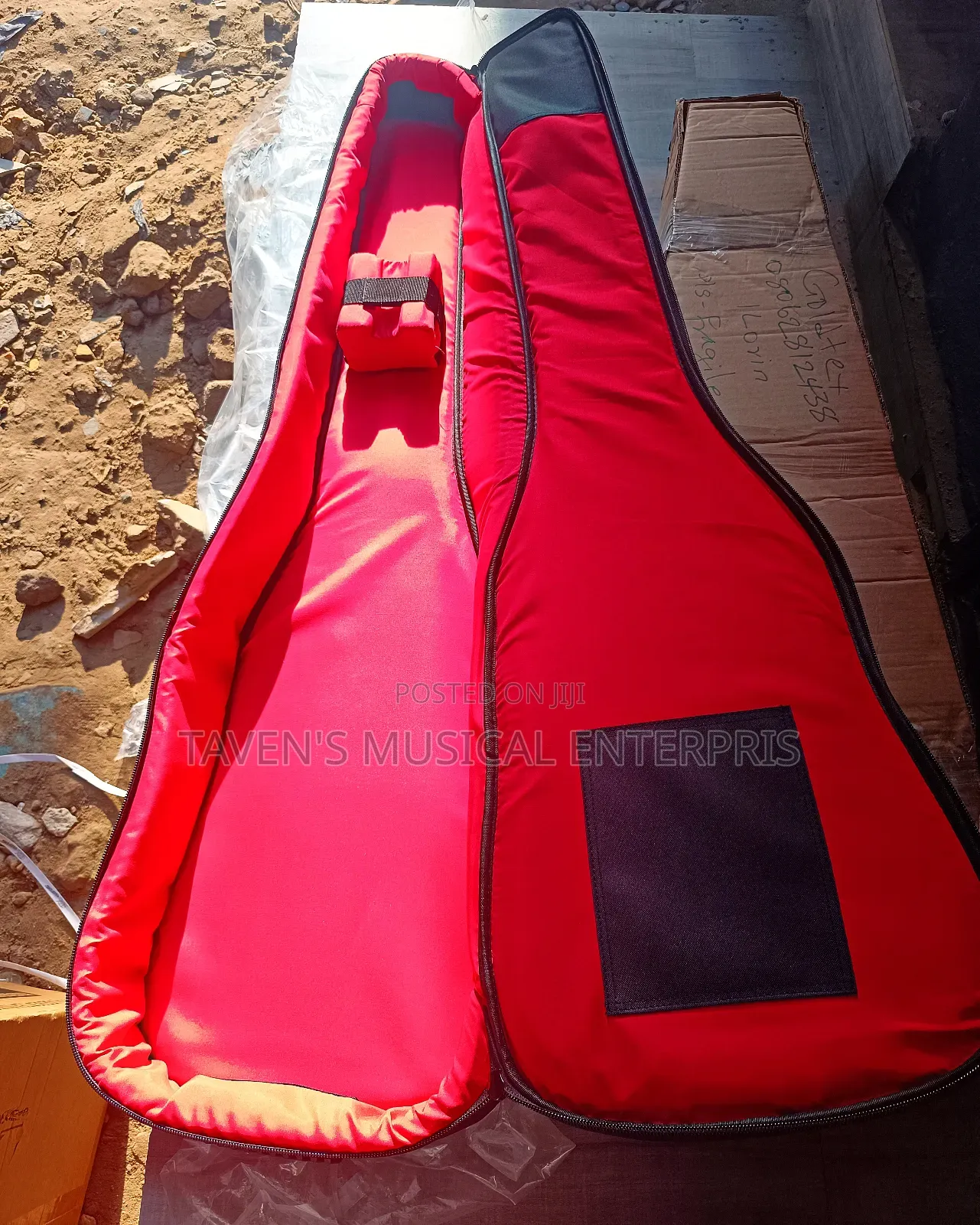Drummer Boss DB Premium Padded Guitar Gig Bag.