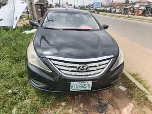 Hyundai Sonata 2012 Black