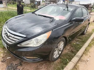 Hyundai Sonata 2012 Black